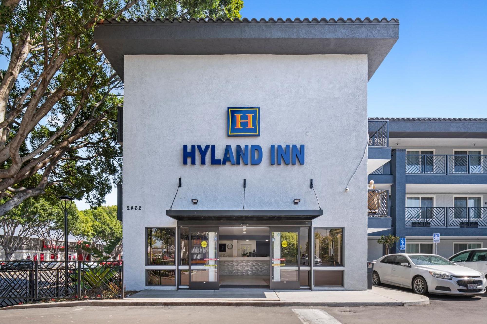 Hyland Inn near Pasadena Civic Center Bagian luar foto