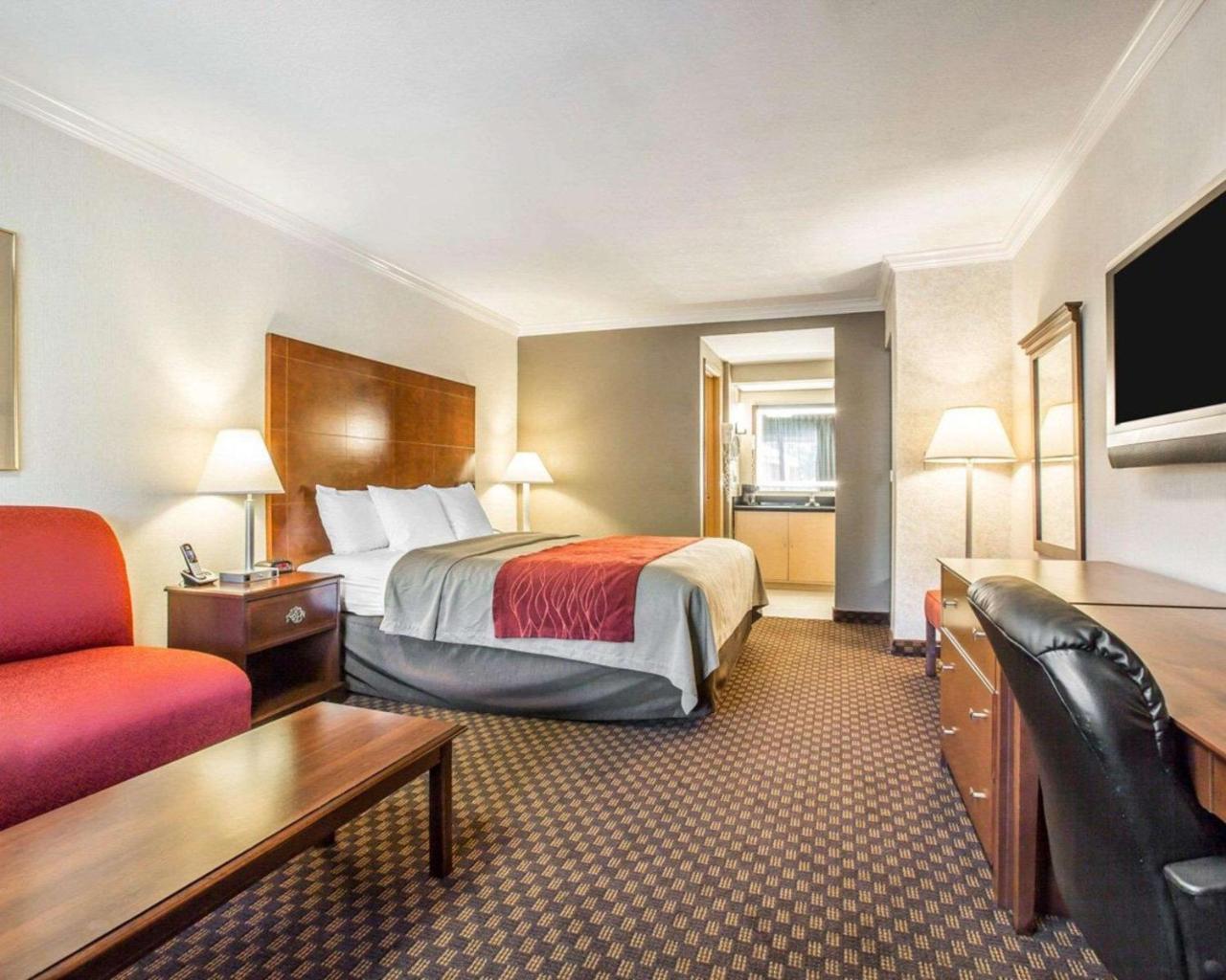 Hyland Inn near Pasadena Civic Center Bagian luar foto