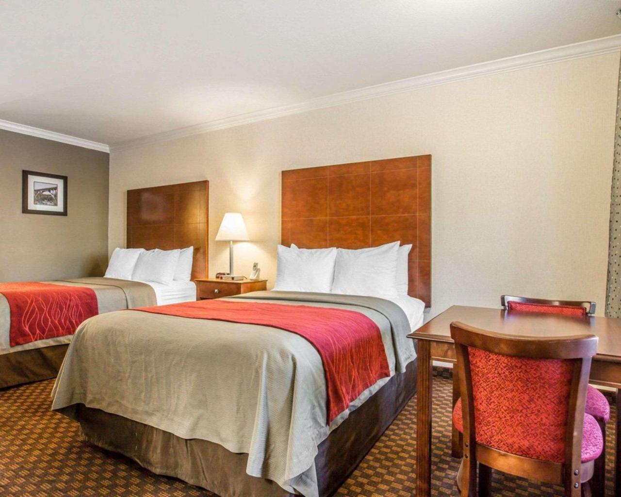 Hyland Inn near Pasadena Civic Center Bagian luar foto